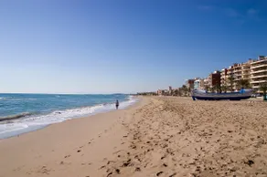 Komfortable und attraktive Wohnung nur wenige Schritte vom besten Strand entfernt - Image 4