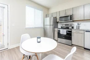 1 BR APT| Fast Internet | Cedar Park | Central - Image 4