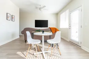 1 BR APT| Fast Internet | Cedar Park | Central - Image 5