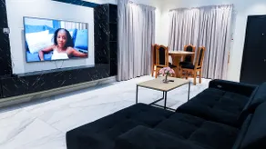 DAV Hills apt w/ Solar, Starlink, Sports & Netflix - Image 5