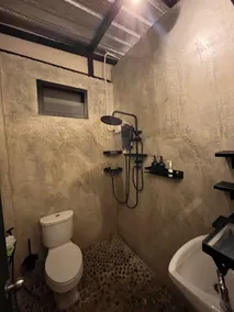 Boutique glass house w/ gym, waterfall 10 min walk - Image 3