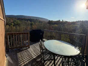 Spacious 3 BR Townhouse. Minutes to Ski Lifts - Image 4