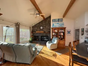 Spacious 3 BR Townhouse. Minutes to Ski Lifts - Image 2