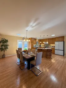 Cozy Airbnb: open concept living with backyard - Image 3
