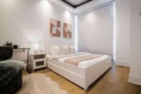 One-Of-A-Kind Parklawn Penthouse Unreal Lake View - Image 5