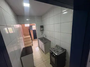 Independent studio apartment with kitchen - Image 4