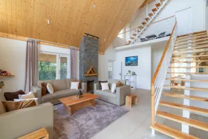 Whistling Thrush Villa - abode in an apple orchard in Naggar, Manali - Image 3