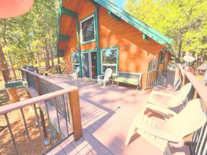 Luxury Cabin w/Hot Tub, WiFi + Views (Sleeps 10) - Image 3