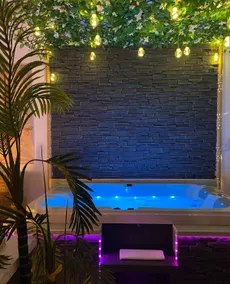 La Roche Merveilleuse Suite & Private Spa - Image 5