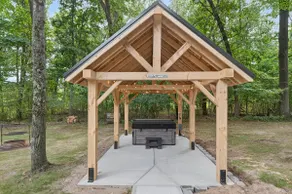 Forest Escape w/ Hot Tub & Bunk Rooms - Image 2