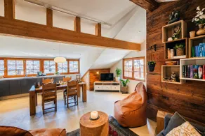 Alpine oasis chalet with freestanding bathtub - Image 2