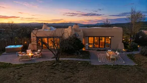 Refined Adobe w/Mountain Views, Hot Tub & Fire Pit - Image 4