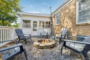 Cozy Sunroom & Fire Pit Near Towne East - Image 3