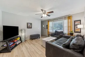 Cozy Sunroom & Fire Pit Near Towne East - Image 5