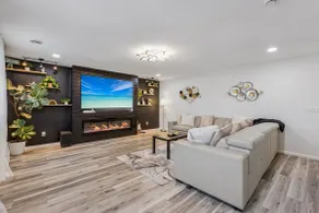 Valclyde Elite Haven • Sleeps 12|Near Big Lake - Image 3