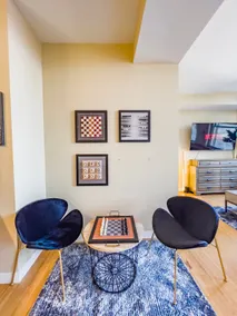River Views and FREE Parking! - Image 4