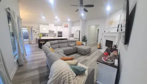 Relaxing Retreat | King Bed & Backyard Oasis - Image 3