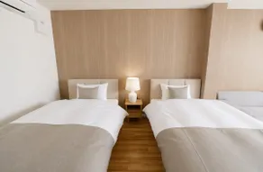 [July Discount] Spacious 130㎡ Entire Home | Maximum of 10 Guests | Rooftop Terrace | Extended Stays | Nearby Pool, Park, 24-Hour Supermarket - Image 4
