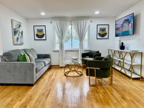 NEW Stylish 2BR Apt • 2 floor + Fast Wi-Fi • Utica - Image 4