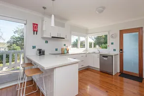 Classic Meets Contemporary 1960's Beach House - Image 3