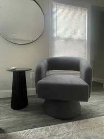 Cozy Modern Retreat Near Train & Providence - Image 5