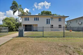 Charming Coastal Home in South Mackay - Image 2