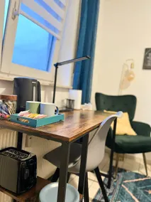 Stylish studio – quiet, & well connected - Image 3