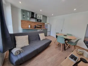 Charming house in the center, very quiet. - Image 2