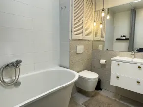 City-Center Apt · Park View Balcony · Free Parking - Image 5
