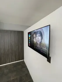 Executive suite, in the city center. - Image 2