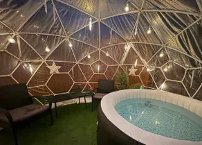 The Jacuzzi Bubbles House - Image 2