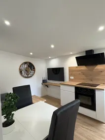 The Jacuzzi Bubbles House - Image 3