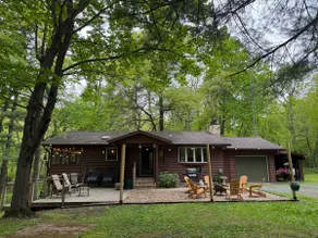 Private Riverfront Cabin with Wooded Hiking Trails - Image 3