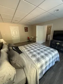 Private Basement apartment recently renovated - Image 5