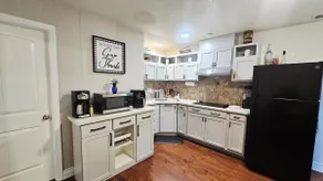 Guest House in Sacramento - Image 3