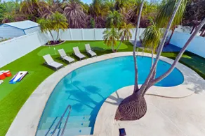 Florida Living Meets GroovyGameRoom/Pool/MiniGolf - Image 5