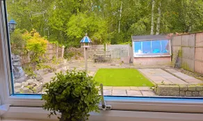 Modern luxury 3-bedroom guesthouse in Wigan - Image 4