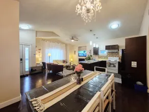 Central 3BR | Rogers Stadium Expo Hospitals Malls - Image 2