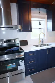 Woodview Lakeside Cottage - 9 Bed, 3 Bath - Image 5