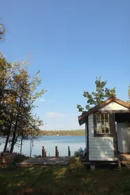 Woodview Lakeside Cottage - 9 Bed, 3 Bath - Image 4