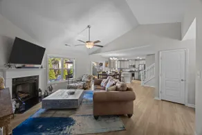 Modern 3BR Home w/ Backyard, Firepit & Near DT - Image 2