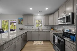 Modern 3BR Home w/ Backyard, Firepit & Near DT - Image 5