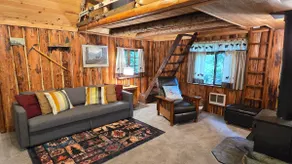 Vintage Cabin Near Zig Zag River w/ Hot tub, Sauna - Image 2