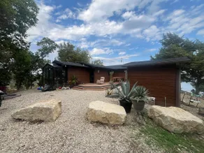 Golden Shores Private Lakeside Hideaway - Image 5