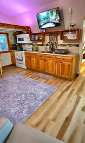 Lavender and Thistle Getaway - Image 4