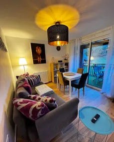 Lake and mountain views: your comfortable home - Image 3