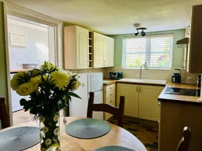 Rural Norfolk stay in Apple Tree Cottage - Image 3