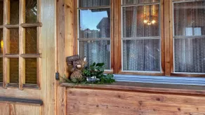 Cozy 2-room apartment with mountain views - Image 3