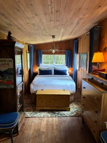 RiverBunk, Highlands Vintage Treasure - Image 5