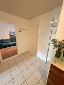 Stylish 3-room apartment with Alpine view & balcony - Image 4